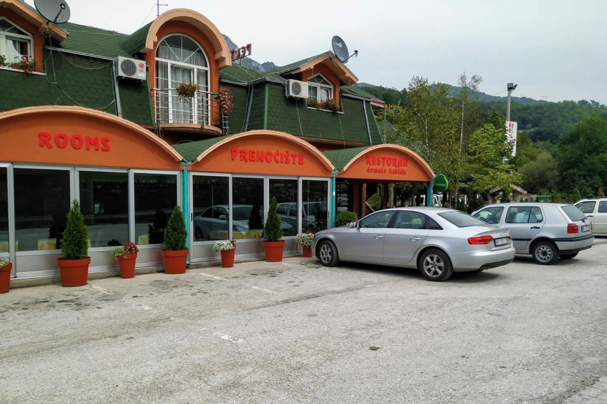 Restoran Filipovic Hotel Nova Varos Exterior photo